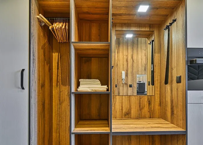 Sky 7 Z Ogolnodostepna Sauna - 5d *